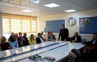 Memur-Sen Genel Başkanı Ali Yalçın okulunu ziyaret...