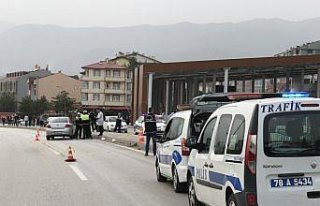 Otomobilin çarptığı üniversite öğrencisi öldü