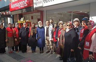 AK Parti'li kadınlardan kan bağışı