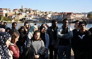 Mülteci öğrenciler Amasra'yı gezdi