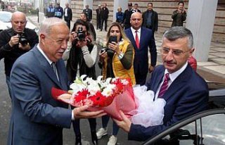 Vali Bektaş'tan Akdemir'e ziyaret