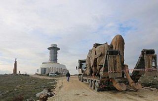 Bolu'da Köroğlu heykelinin montajına başlanacak