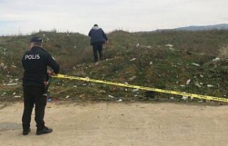 Boşanmak üzere olduğu eşini bıçaklayarak öldürdü