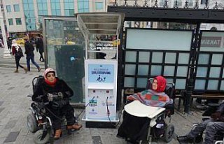 CK Enerji'den Taksim'e akülü sandalye şarj istasyonu