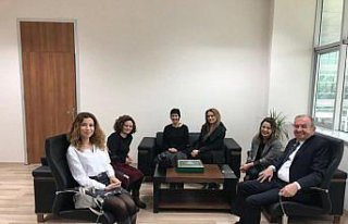 Hayvanseverler Bolu Adliyesini ziyaret etti