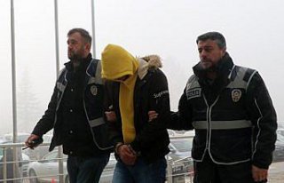 Kendisini polis olarak tanıtan zanlı yakalandı