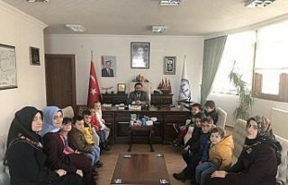 Minik öğrencilerden Yemen'e destek