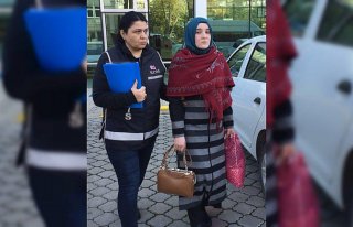 Samsun'da aranan FETÖ/PDY şüphelisi kadın teslim...