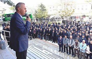 Taşova'dan 38 kişi umreye uğurlandı