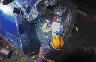 Zonguldak'ta otomobil şarampole devrildi: 3 yaralı