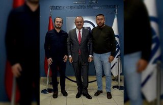 Belediye Başkanı Babaş'tan AA'ya ziyaret