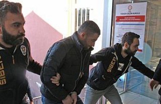 Dolandırıcılık için haberleşme programı geliştirmişler