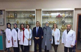 Vali Çeber'den El Sanatları Merkezine ziyaret