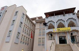 Tokat'ta okulda deprem tatbikatı yapıldı