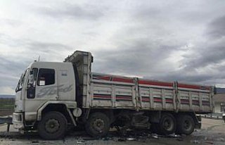 Amasya'nın Merzifon ilçesinde yolcu otobüsü ile...