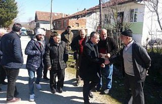 Başkan adayı Özdemir'den mahalle ziyareti