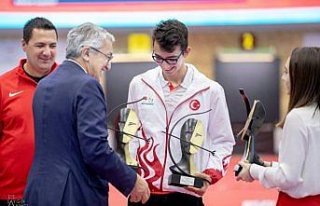 Okçulukta 2018'in en iyileri ödüllerini aldı