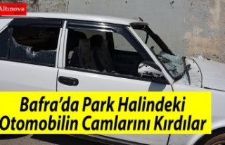 Bafra’da Park Halindeki Otomobilin Camlarını Kırdılar 