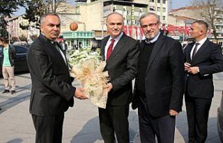 Düzce Belediye Başkanı Özlü göreve başladı