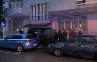 Samsun'da apartman merdivenlerinden düşen kişi...