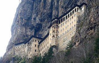 Sümela Manastırı açılış için gün sayıyor