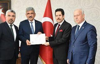 Vezirköprü Belediye Başkanı İbrahim Sadık Edis...