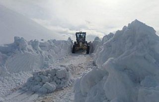 Yayla yollarında karla mücadele