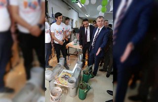 Artvin'de lise öğrencilerinden eğitim fuarı