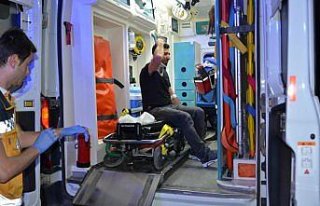 Cenazeye giderken kaza geçirdiler