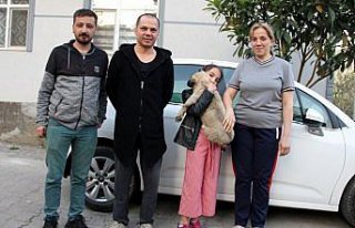 Çöplükteki yavru köpeği sahiplenerek sıcak yuva...