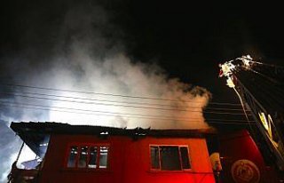 Düzce'de bir evde patlama ve yangın