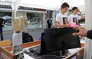 Öğrenciler robotik kol tasarladı