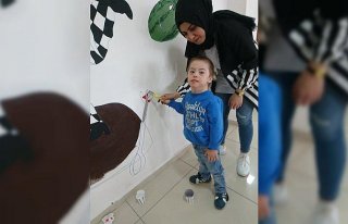 Okul duvarlarını boyadılar