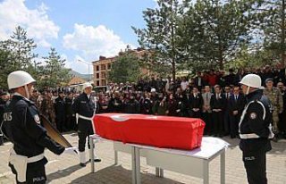 Şehit polis memuru Ateş için tören