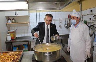 Tosya Kaymakamlığı yardım kampanyası düzenledi