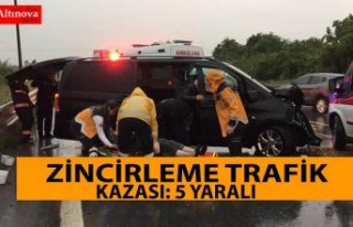 Zincirleme trafik kazası : 5 yaralı
