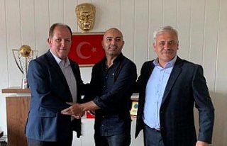 Bayburt Özel İdare, teknik direktör Metin İlhan...