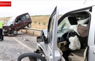 Bayram tatilinde trafik kazaları can almaya devam...