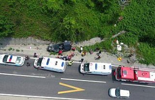 Bolu Dağı'nda minibüs devrildi: 1 ölü, 3 yaralı