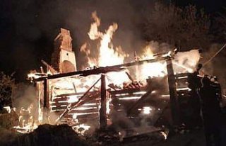 Boyabat'ta ev yangını