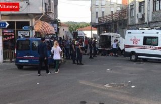 Edirne’de göçmenleri taşıyan araç kaza yaptı:...