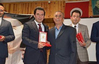 Kıbrıs gazilerine madalya