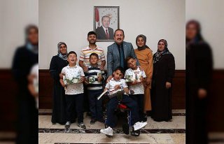 Üçüz kardeşlerden Vali Pehlivan'a ziyaret