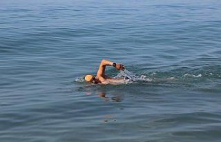 Yüzücü Alsaran 35 kilometrelik zorlu etaba hazırlanıyor