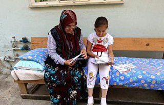 Babaanne ile torunundan 