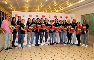 Kastamonu Belediyespor sporcularını tanıttı