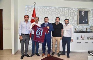 Trabzonsporlu yöneticilerden Ortahisar Belediyesine...