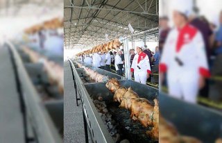 111 metrelik mangalda tavuk çevirme rekoru denemesi