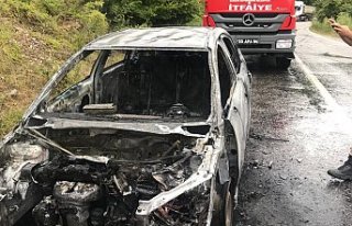 Bafra'da otomobil yangını