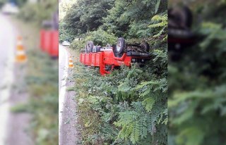 Fındık işçilerini taşıyan kamyonet devrildi:...